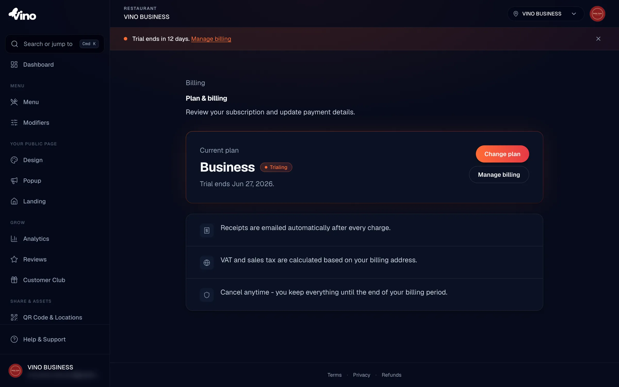 La pagina Piano e fatturazione che mostra la scheda del piano attuale con un badge di stato come Attivo o In prova, la data di rinnovo e i pulsanti Cambia piano e Gestisci fatturazione usati per aprire il portale Paddle per annullamenti, aggiornamenti dei pagamenti e fatture.